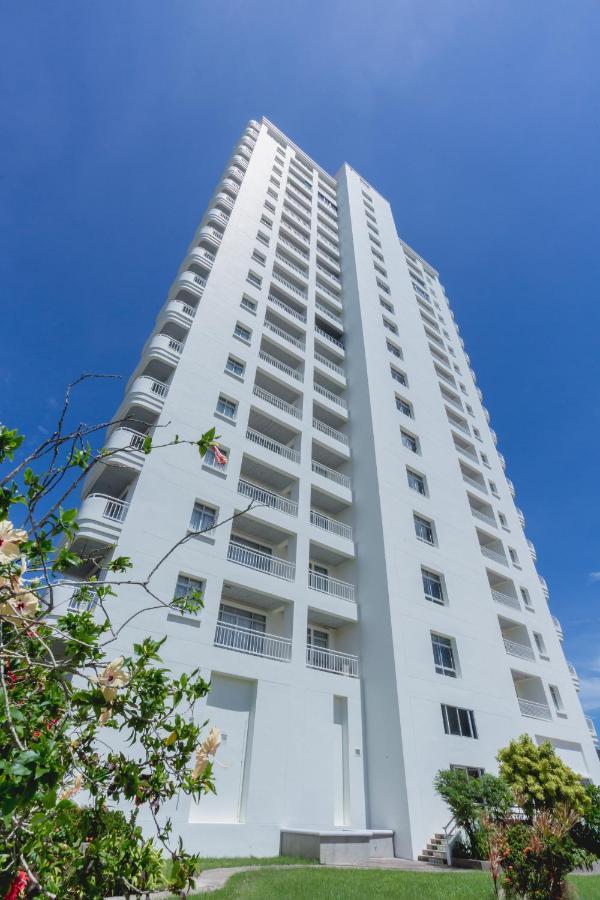 Waterfront Suites Phuket By Centara Karon Exterior foto