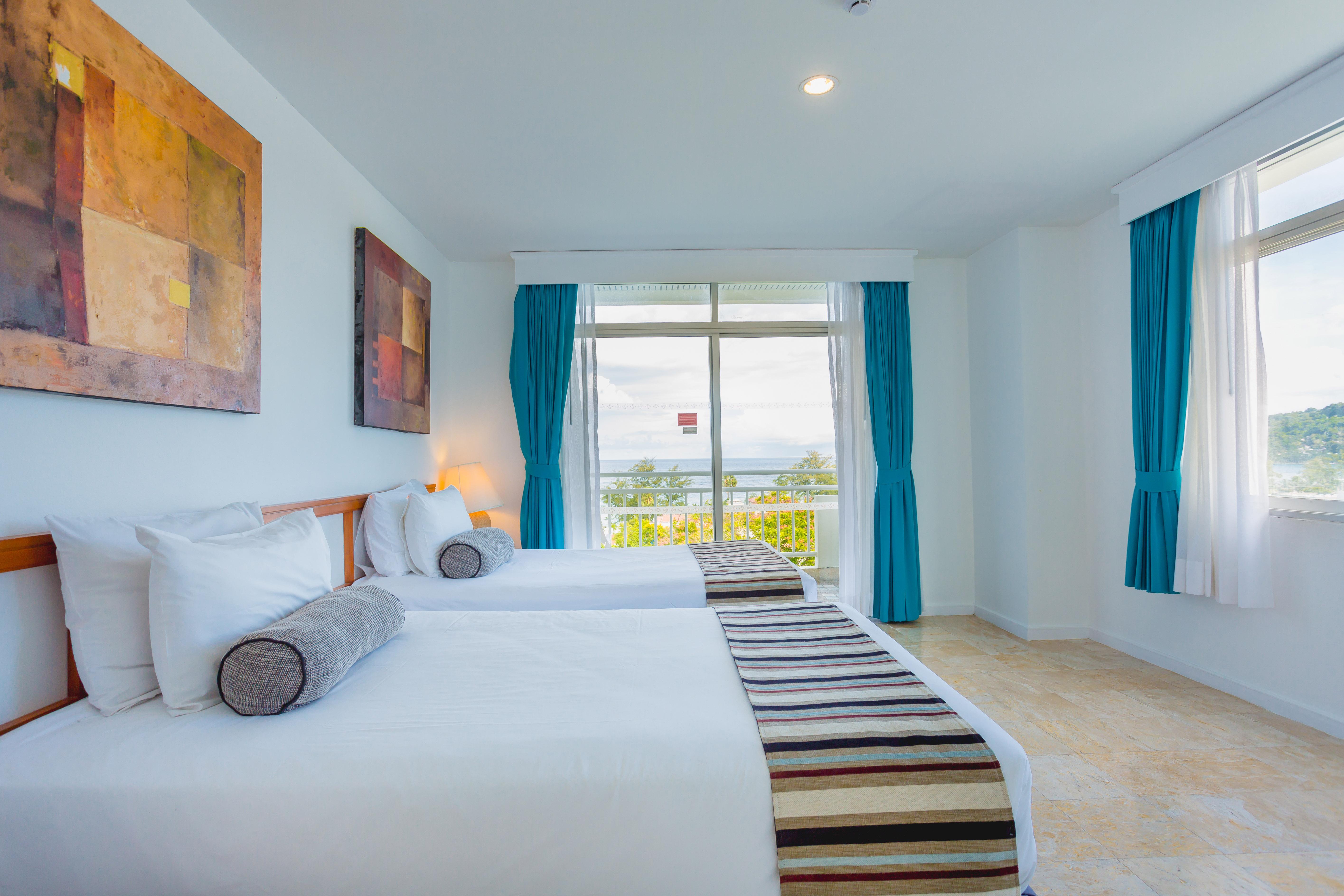 Waterfront Suites Phuket By Centara Karon Exterior foto