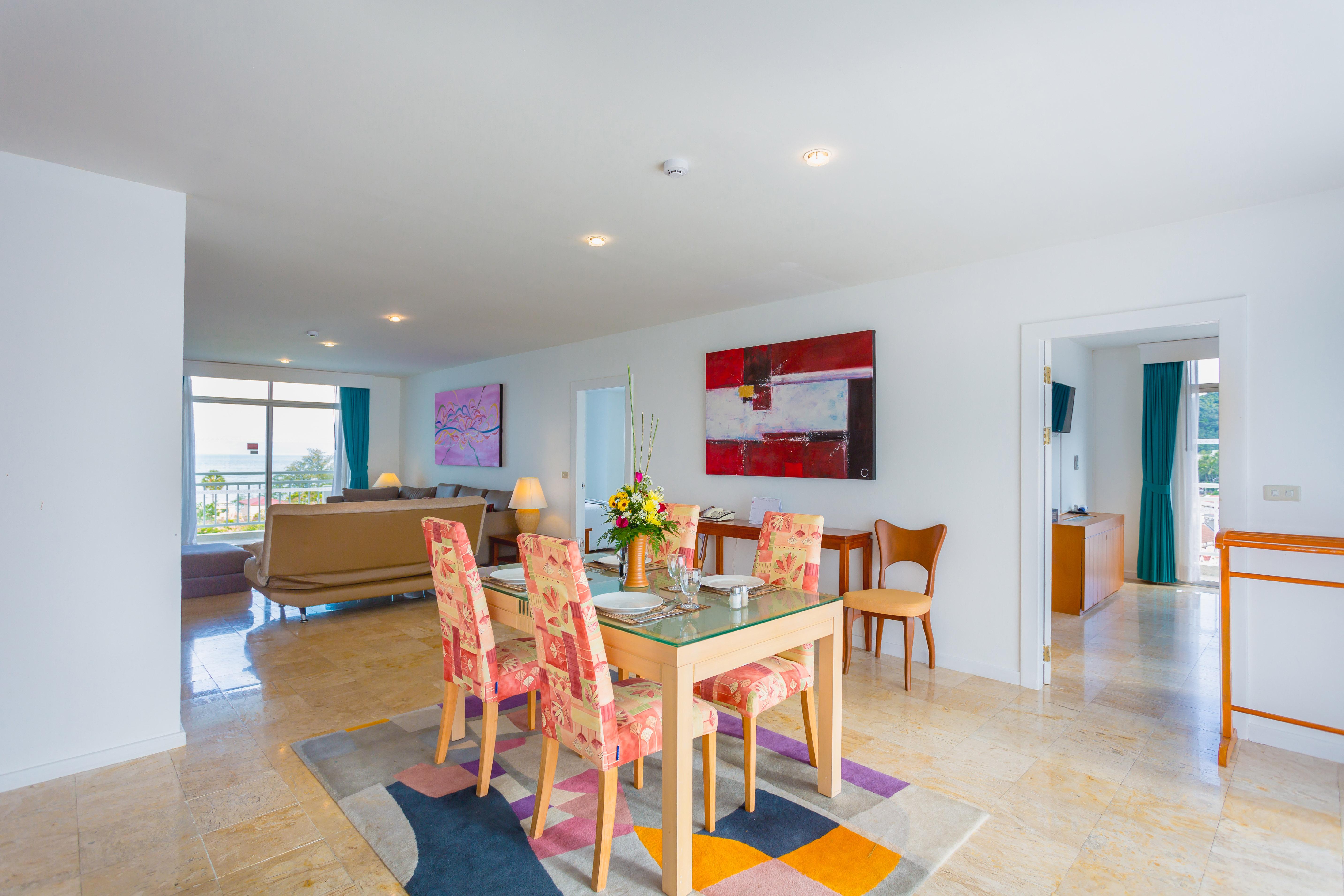 Waterfront Suites Phuket By Centara Karon Exterior foto