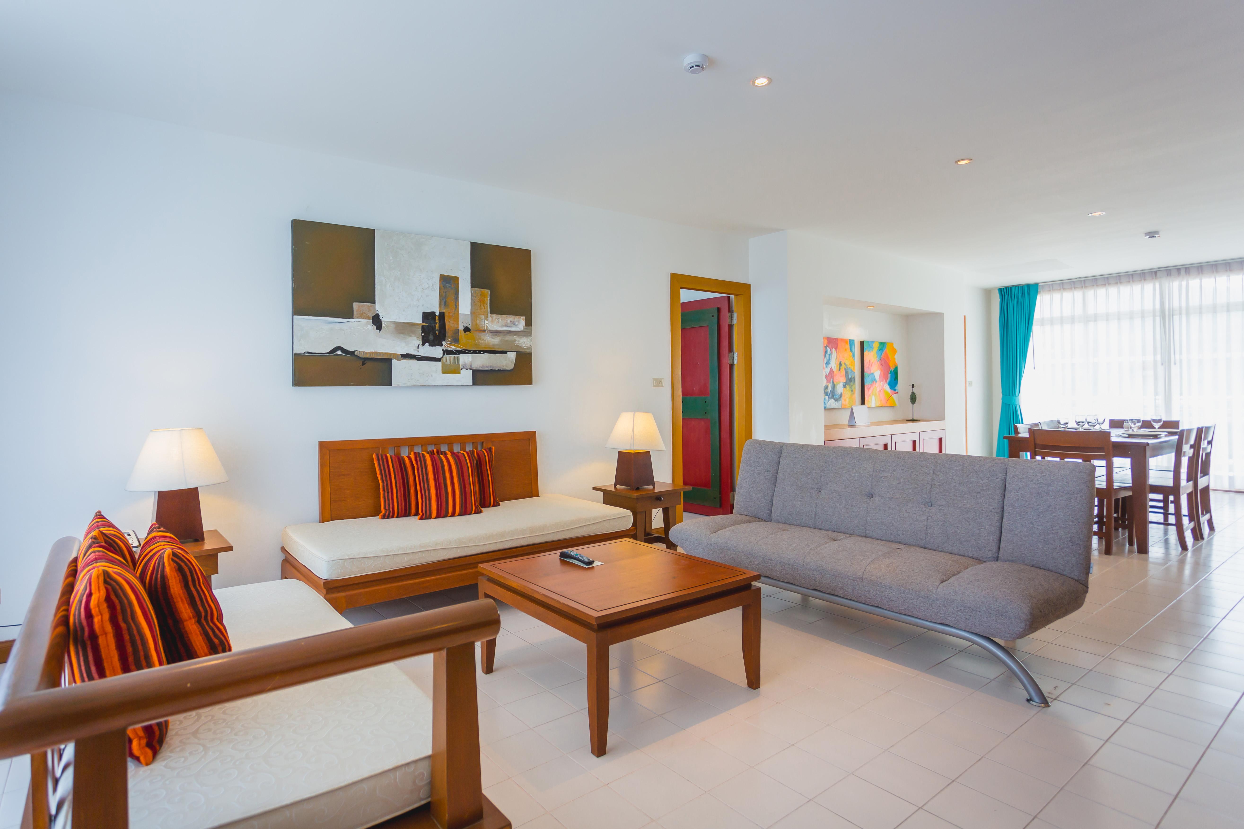Waterfront Suites Phuket By Centara Karon Exterior foto