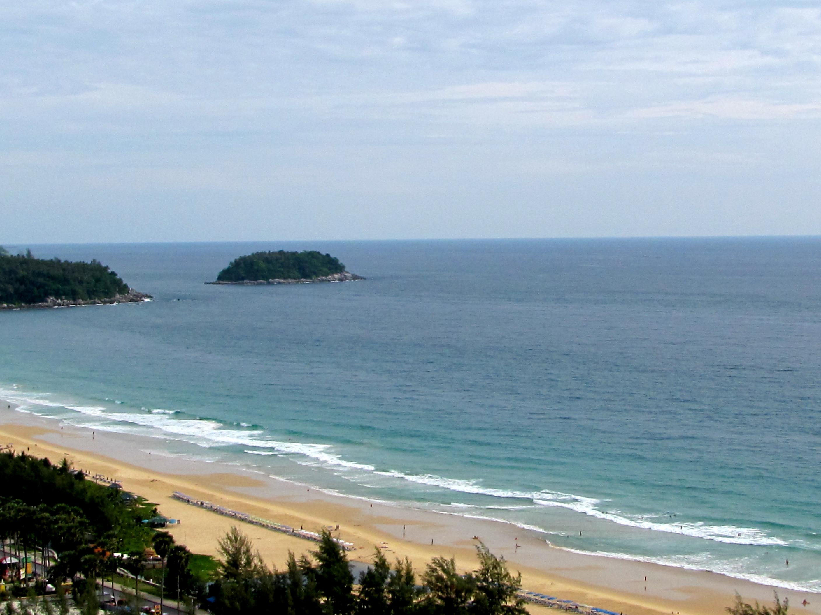 Waterfront Suites Phuket By Centara Karon Exterior foto