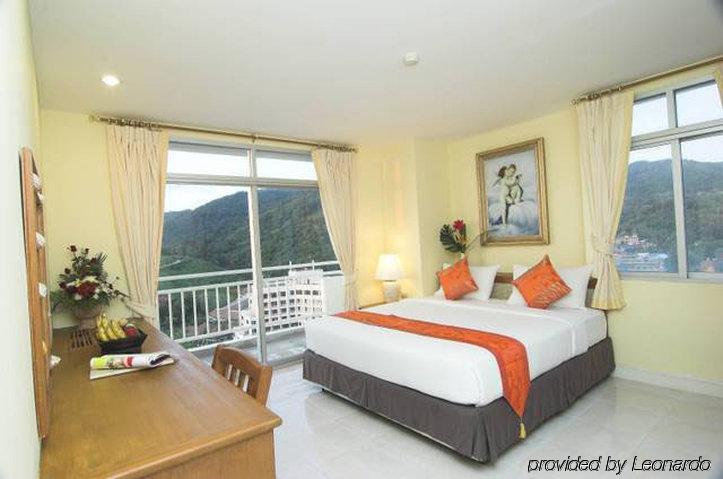 Waterfront Suites Phuket By Centara Karon Exterior foto