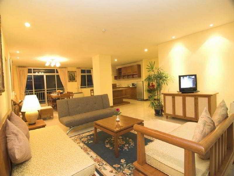 Waterfront Suites Phuket By Centara Karon Exterior foto